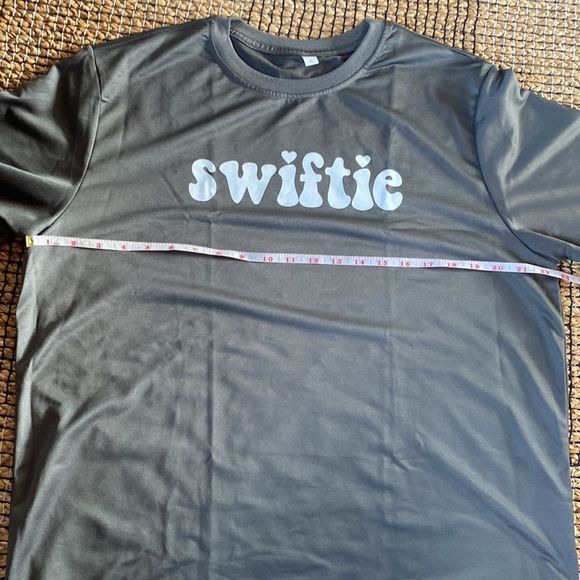 Gray Swiftie Taylor Swift T-Shirt Size Large - Picture 7 of 9